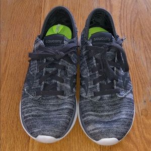 Saucony women’s tennis shoes